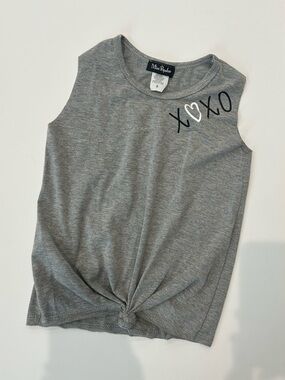 Miss Popular XOXO Heart Graphic Gray Tank Top, size 6